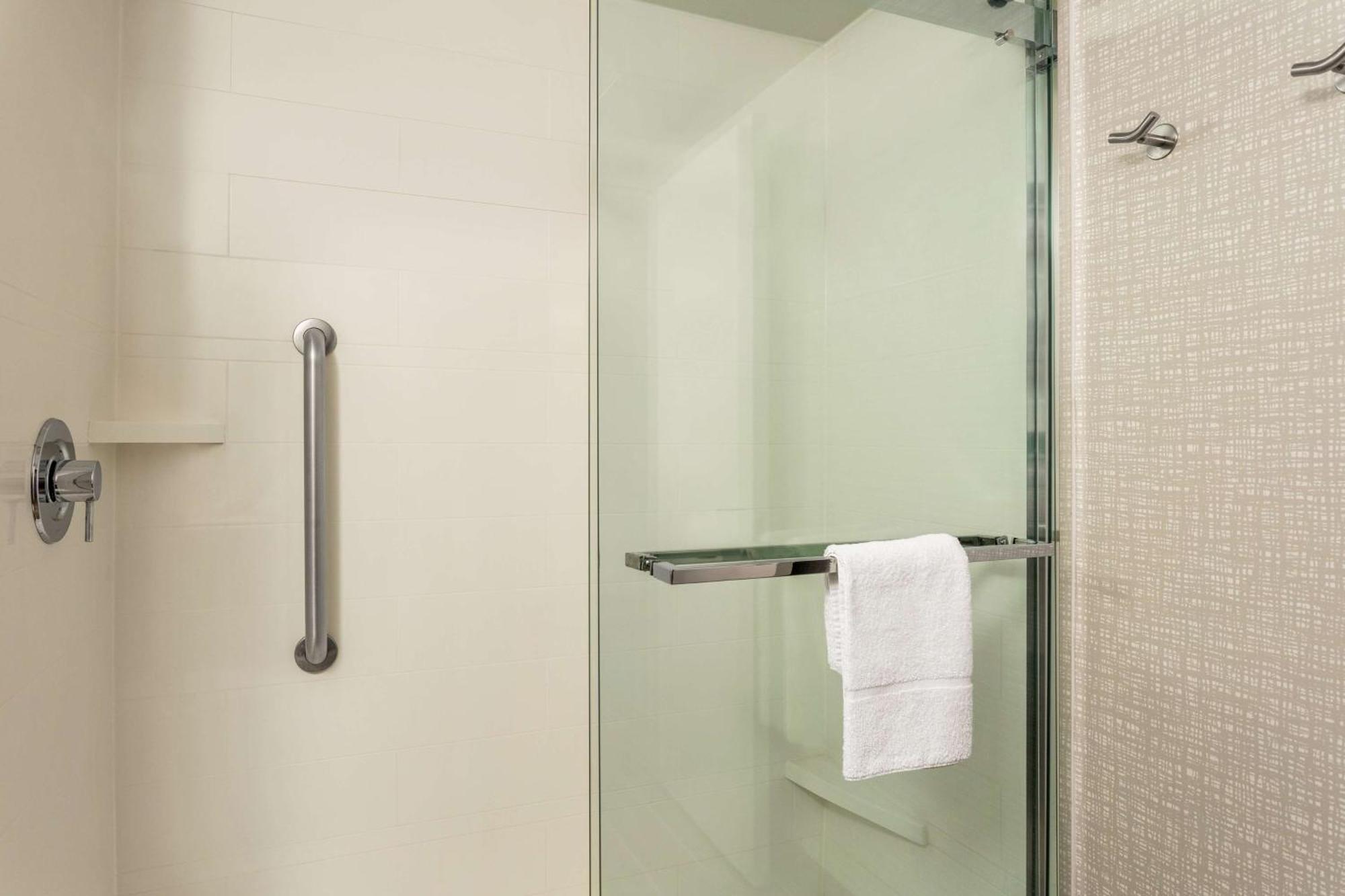 Hampton Inn Milwaukee Brookfield Esterno foto