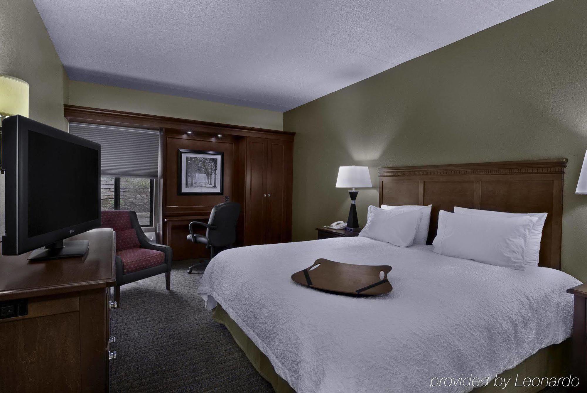 Hampton Inn Milwaukee Brookfield Esterno foto